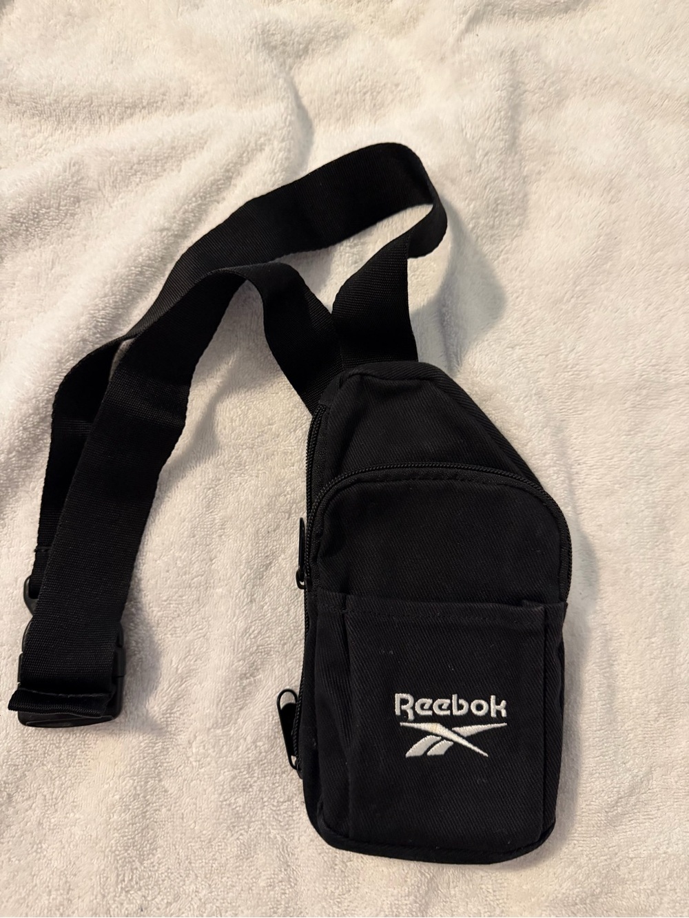 Reebok Black Crossbody Sling Bag